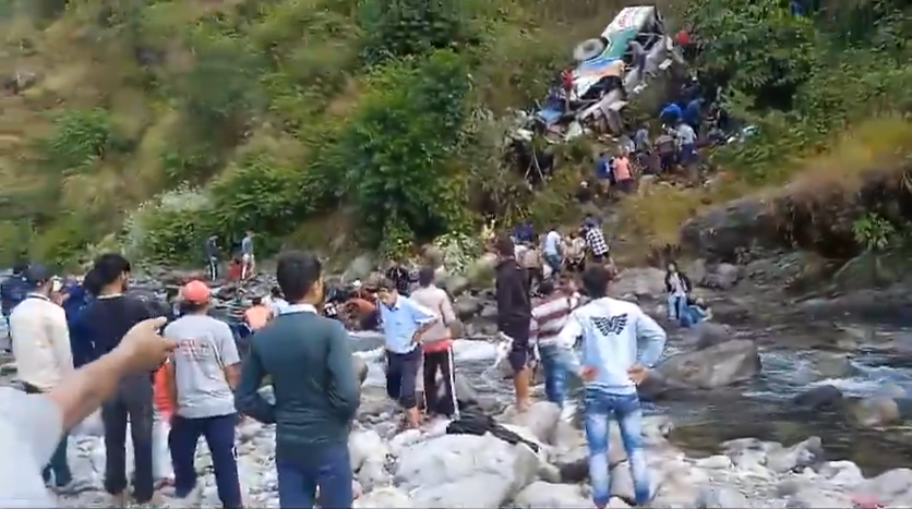 Nearly 2 dozen dead as bus falls into ditch in north India - Nepal Samaj