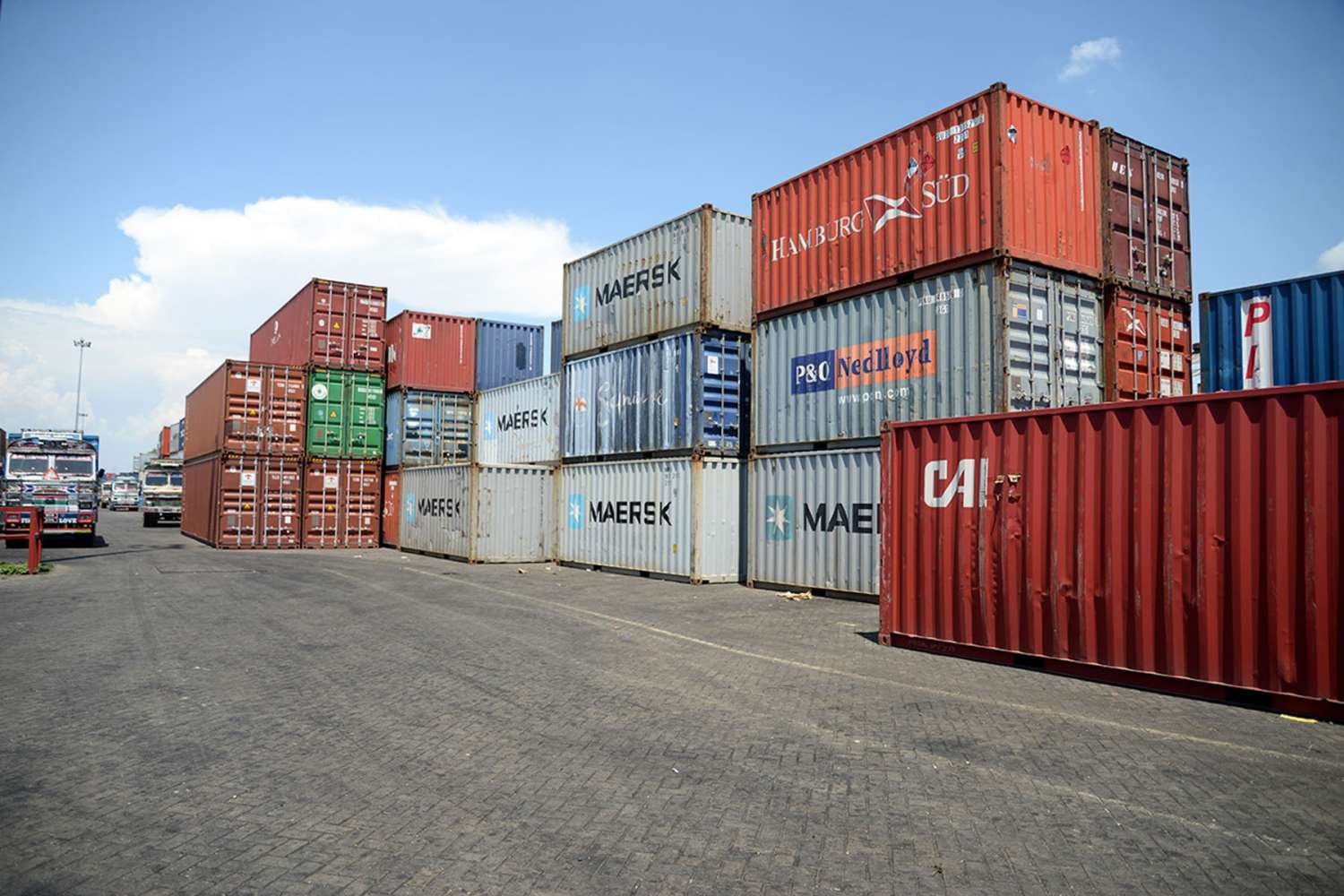 भित्रिन थाले समानका कन्टेनर Nepal Samaj