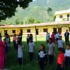 रित्ता कक्षाकोठा रुँगेर बस्दै गाउँका शिक्षकहरू