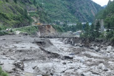 स्याफ्रुबेँसीबाट धुन्चेतर्फ आउँदै गरेको भ्यान त्रिशुलीमा खसेर बेपत्ता
