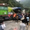 चितवनको गाईघाटमा सात वटा सवारीसाधन ठोक्किँदा २१ जना घाइते