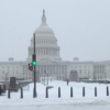 हिमआँधीले अमेरिकामा १० लाखभन्दा बढी घरधुरीमा विद्युत सेवा अवरुद्ध, हजारौँ उडान प्रभावित
