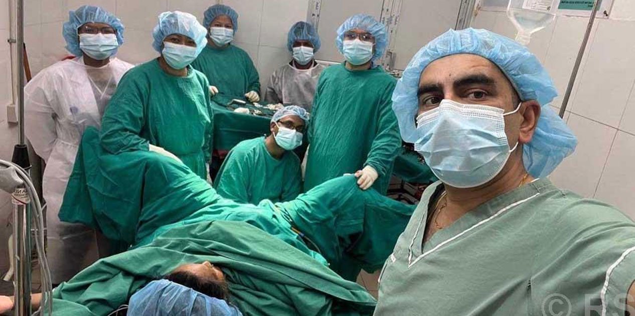 खोटाङ जिल्ला अस्पतालमा सुरु भयो पाठेघर खस्ने समस्यासम्बन्धी शल्यक्रिया सेवा