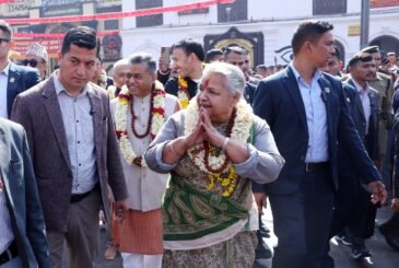 प्रधानमन्त्री कार्कीद्वारा पशुपतिमा रुद्राभिषेक