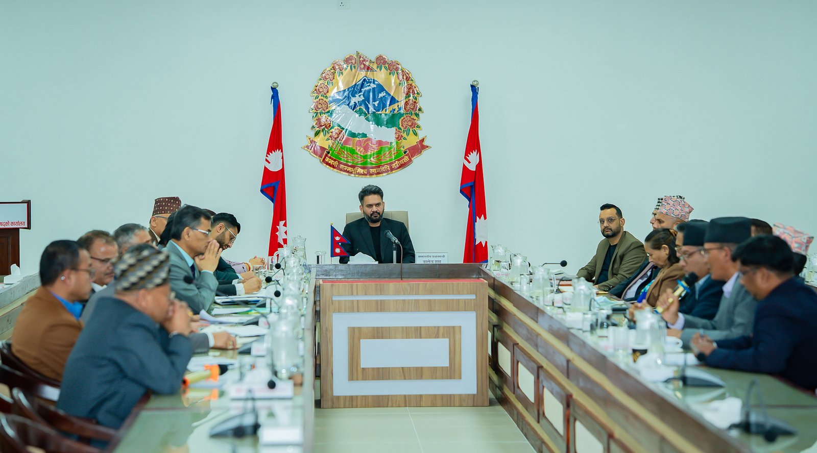 विश्वविद्यालयबाट दलीय संगठन तत्काल हटाउन प्रधानमन्त्रीको निर्देशन