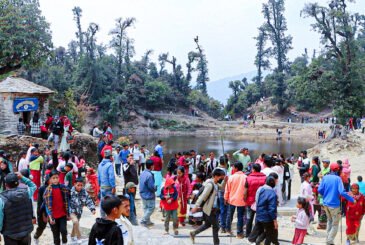 पर्यटकलाई आकर्षित गर्दै बराहताल