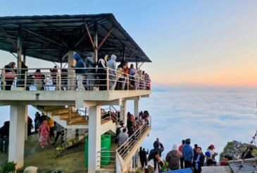 दुई दिन सार्वजनिक बिदाले मानहुँकोटमा बढ्यो पर्यटकको चहलपहल