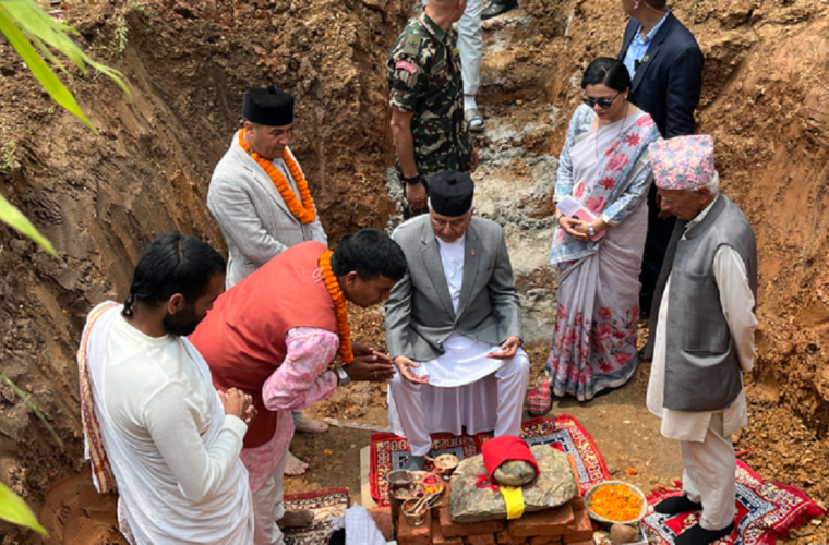 राष्ट्रपतिद्वारा भानु साहित्य उद्यानको शिलान्यास