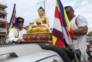 बुद्ध पूर्णिमाको अवसरमा रौतहटमा मूर्ति हस्तान्तरण
