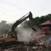 तिलगङ्गा पशुपति क्षेत्रका अतिक्रमित घर भत्काइँदै