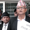 कानुन व्यवसायीहरूले दिउँसै लालटिन बालेर गरे प्रदर्शन