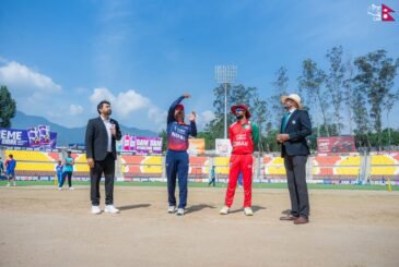 ओमानविरुद्ध नेपाल टस जितेर पहिले ब्याटिङ गर्दै