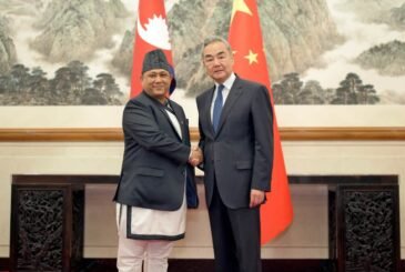 बेइजिङमा परराष्ट्रमन्त्री खनाल र चिनियाँ विदेशमन्त्रीबीच भेटवार्ता