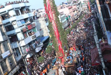 जावलाखेल पुर्याइयो रातो मच्छिन्द्रनाथको रथ