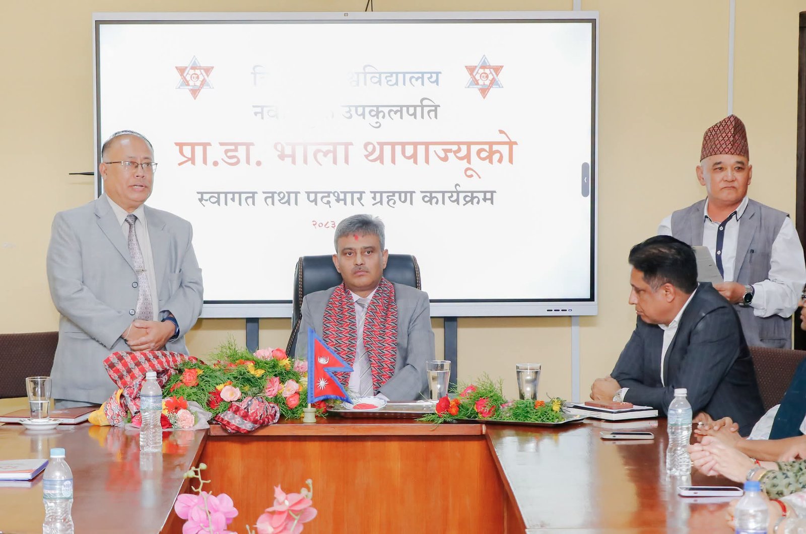 त्रिवि उपकुलपति प्रा. डा. थापाद्वारा कार्यभार सुरु