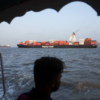 म्यान्माका  रोहिंगा शरणार्थी चढेका दुई डुङ्गा दुर्घटनामा ५०० भन्दा बढी बेपत्ता आशङ्का