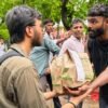 भारतमा ‘कक्रोच’ आन्दोलनले बढायो सरकारमाथिको दबाब