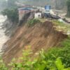 कृष्णभीरमा सडक भासिएपछि वैकल्पिक मार्गबाट सवारीसाधन सञ्चालन