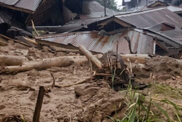सिक्किमको रिम्बी गाउँमा भारी वर्षापछि विशाल पहिरो जाँदा घरहरू क्षतिग्रस्त; कुनै मानवीय क्षति नभएको जानकारी