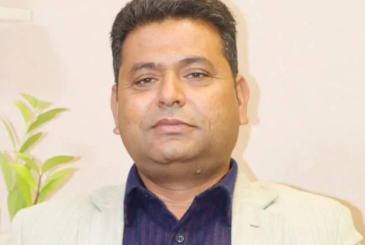 ‘नदीपारि जनता भोकै, यता राहत कुहिएर गन्हाइसक्यो’