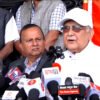 सेना र प्रहरीले उद्धार तथा राहतमा राम्रो काम गरिरहेका छन्, राजनीतिक विवादमा मुछ्ने काम नगरौँः अध्यक्ष ओली