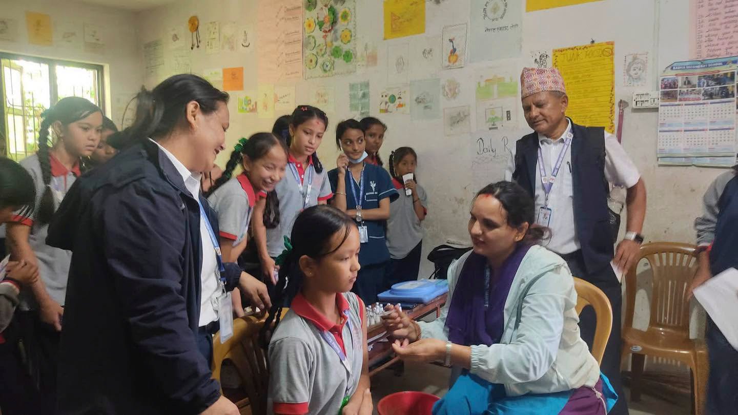 पाठेघरको मुखको क्यान्सरविरुद्ध तनहुँका दुई हजार पाँच सय ४८ किशोरीलाई एचपिभी खोप